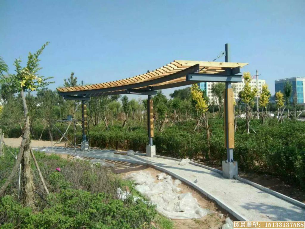 不銹鋼仿木質(zhì)長(cháng)廊雕塑 走廊雕塑